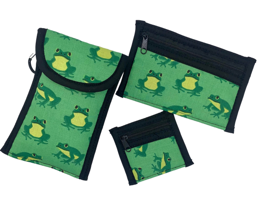 Frogs  “One of a Kind” Eyeglass Case Set